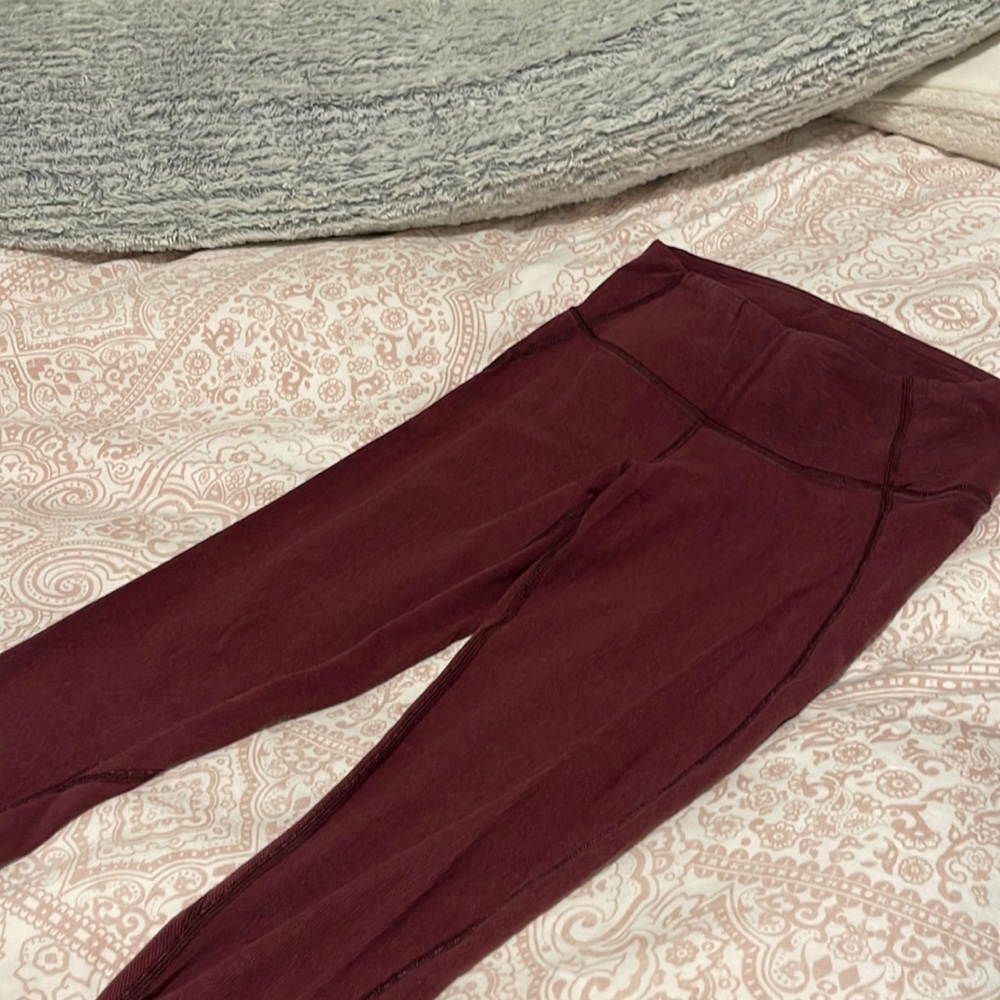 Rare lululemon leggings size 8